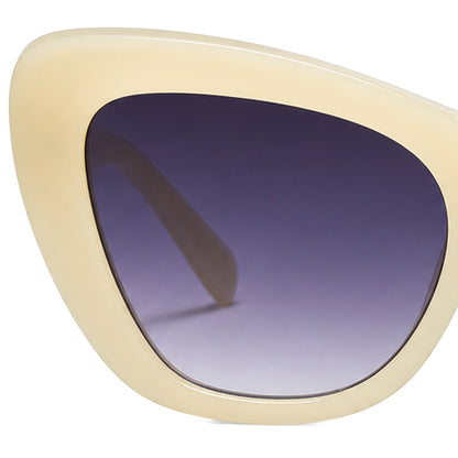 MCS Aria Cat-Eye — Ivory Violet — detail